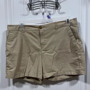 Old Navy Everyday Khaki shorts